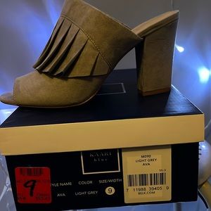 KAARI blue AVA SIZE 9 Light Grey